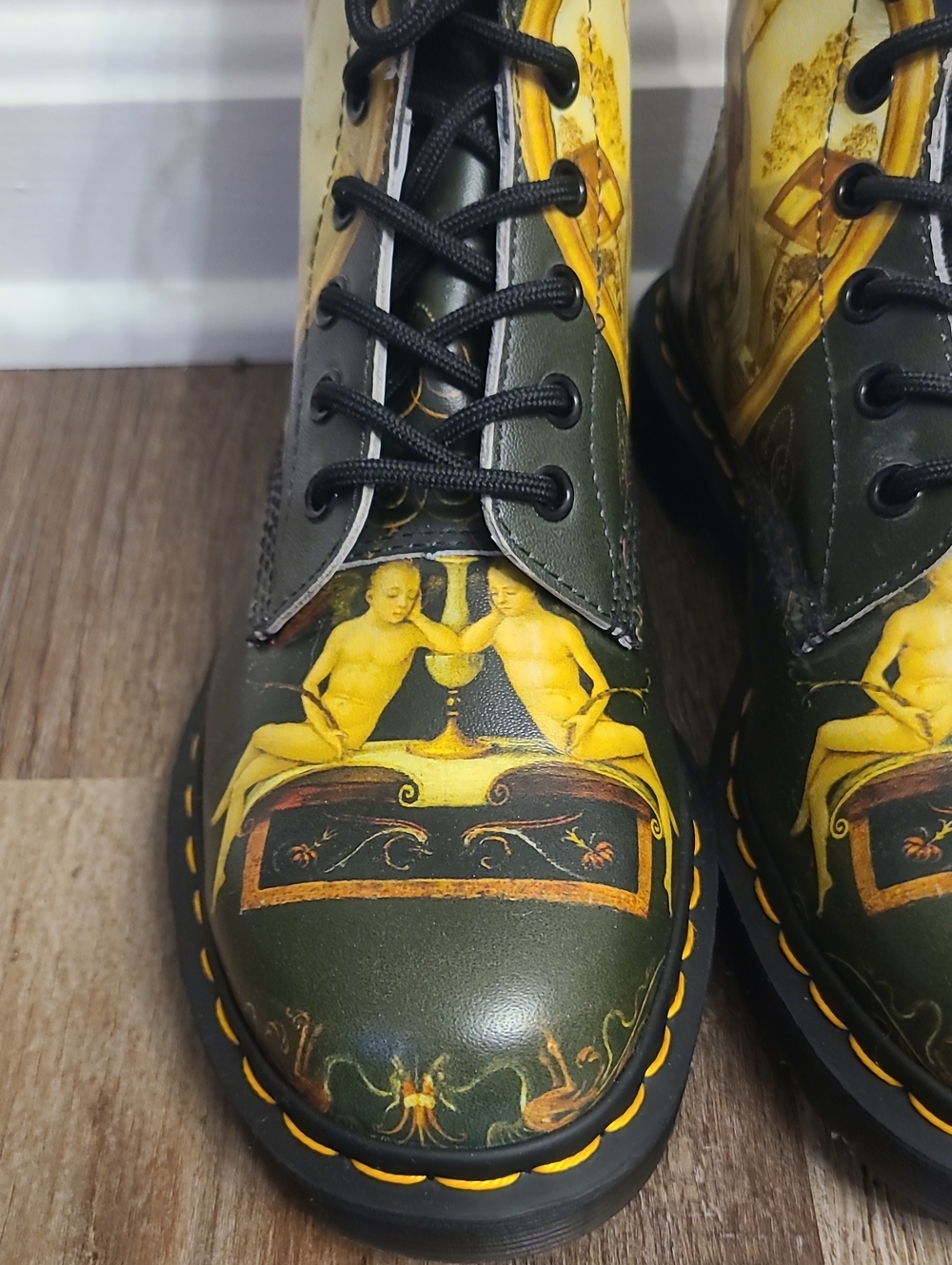 RARE Dr Martens Pascal Di Paolo Museum Collection - Picture 4 of 8